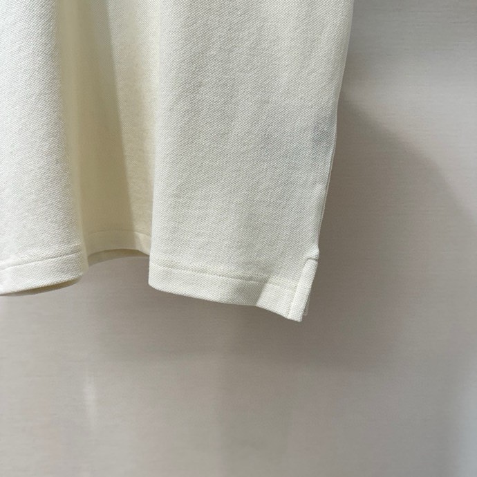 Áo polo Gucci GC Be logo chữ kẻ viền Đỏ Like Auth 1-1 on web VTN